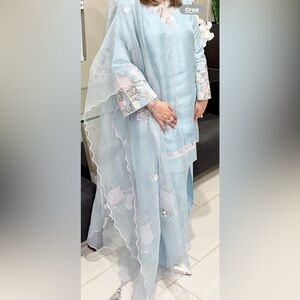 Elegant Blue Long Sleeve Dress